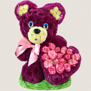 Мишка из живых цветов
